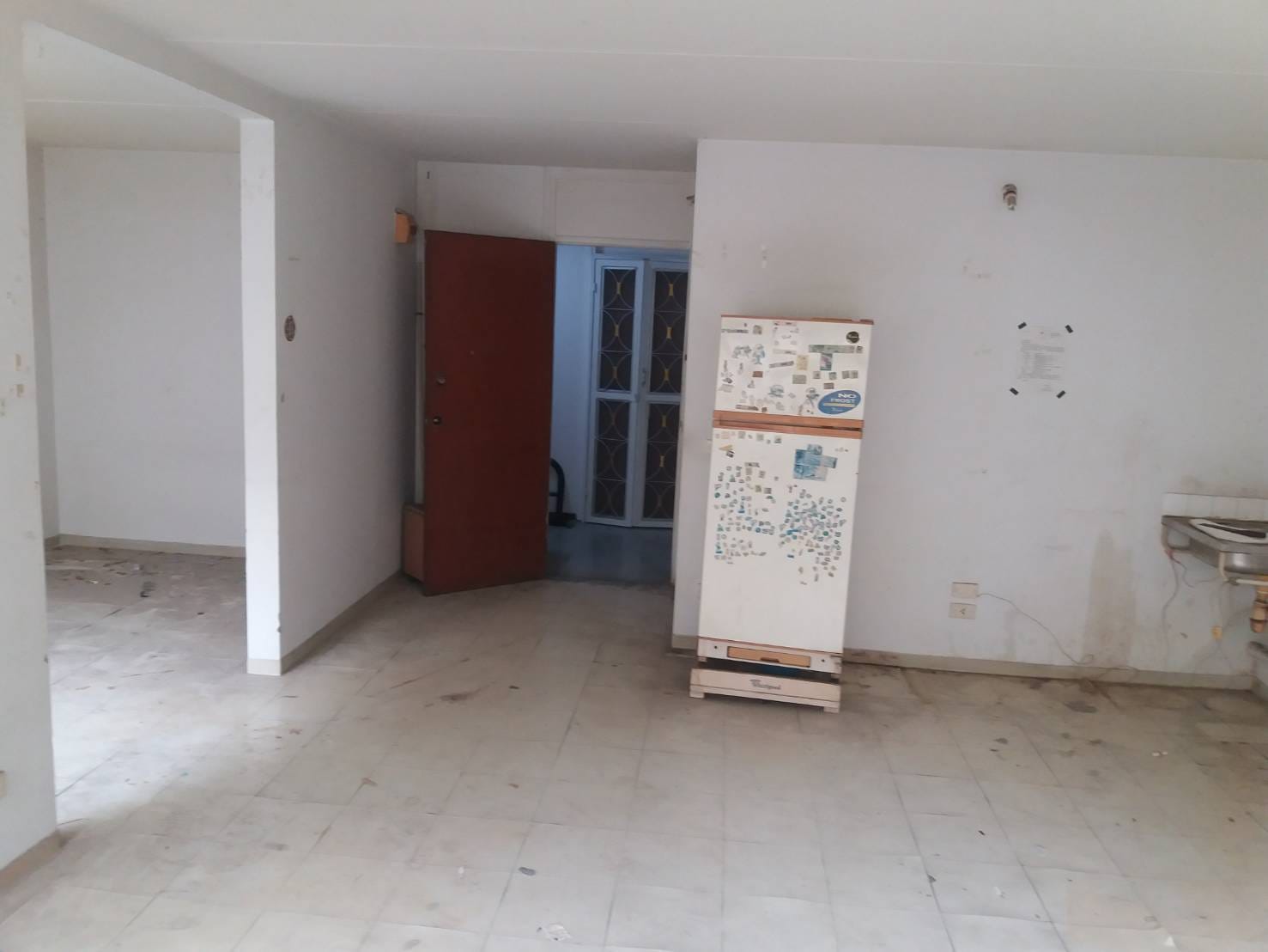 ขายด่วนคอนโดเมืองทองตึก T2 ชั้น 7 ด้านใน ขนาด 38.39 ตร.ม ห้องเปล่า ในราคาเพียง 5500000 บาทเท่านั้น ติดต่อด่วน 086-3965122