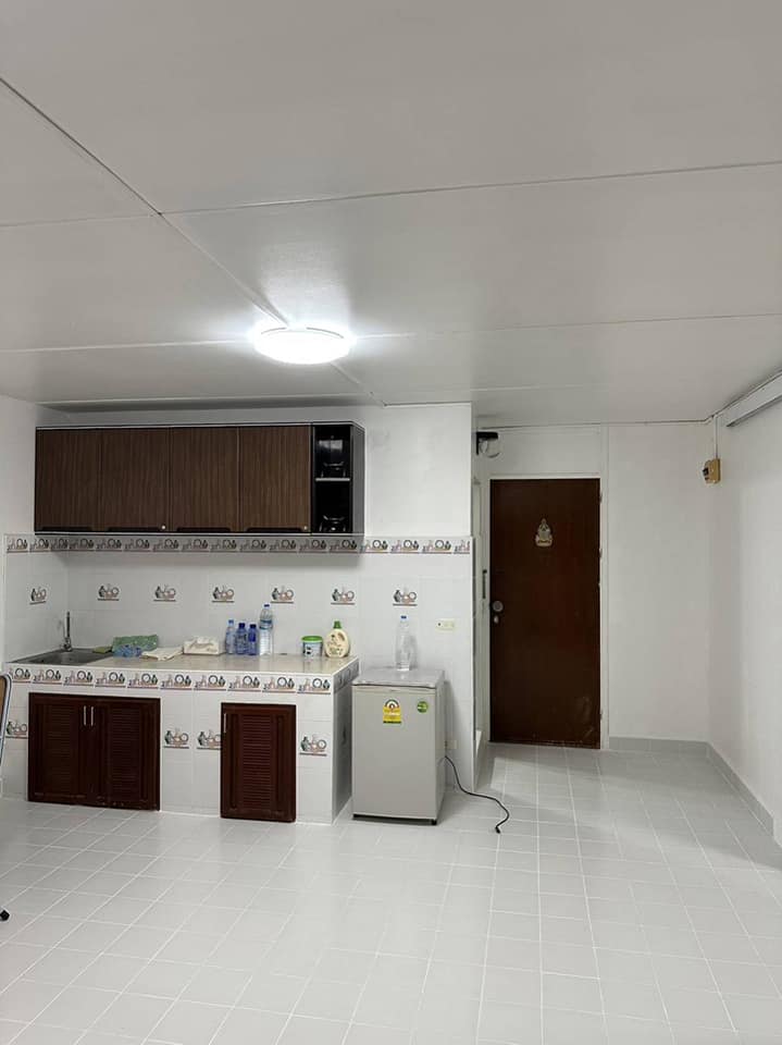 ลดราคาเหลือ 570,000 บาท ขายด่วน T7 ชั้น 2 ห้อง 38.39 ตรม. ด้านใน แต่งแล้วตามรูป ขายถูกมาก เพียง 590,000 บาท ติดต่อด่วน 086-3965122